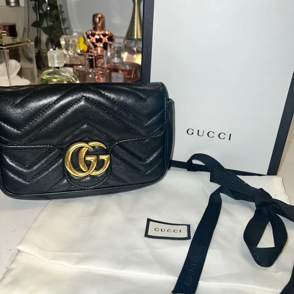 GUCCI SUPER MINI CROSSBODY BAG - Picture 1 of 9